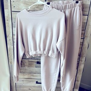 Hollister matching sweatpants and zip up hoodie lavender